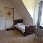 Risti Kodumajutus Pansiyon Lemsi